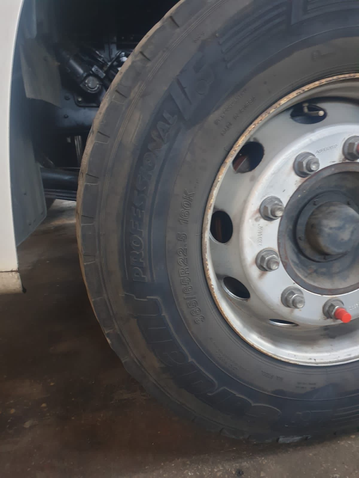 КамАЗ 5490 4x2 Седельный тягач 2020 г. - фото 15